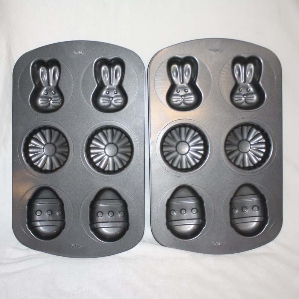 Wilton Easter mini cake pans